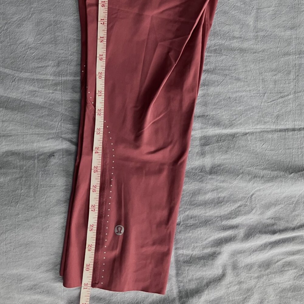 Lululemon Dusty Rose Workout Capri Legging Size 10 - Picture 6 of 11